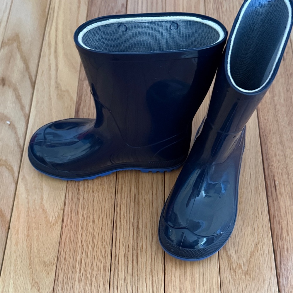 Kids Navy Rain Boots - Classic Waterproof Boots